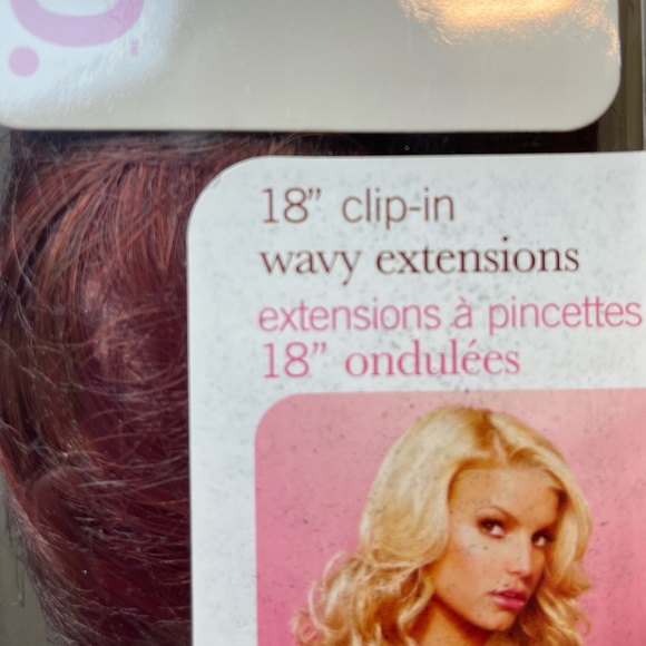 JESSICA SIMPSON HAIRDO Salon 18’ Clip In Wavy Extensions - Picture 2 of 7